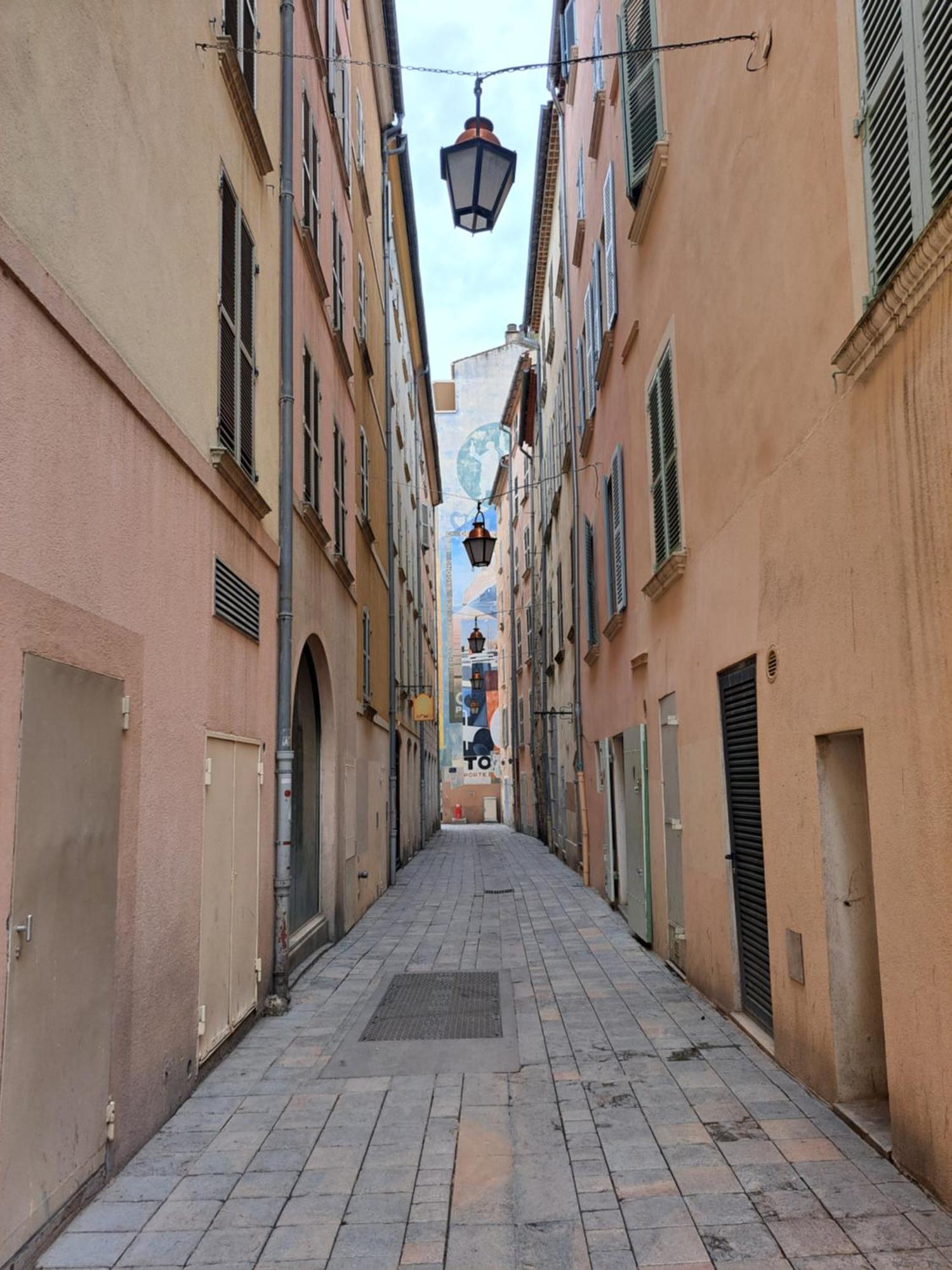 Ferienwohnung T2 Proche Du Port, Zone Pietonne Toulon Exterior foto